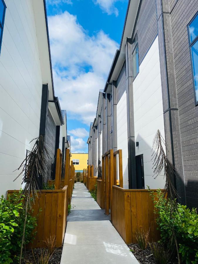 Home Sweet Home Christchurch Centre ภายนอก รูปภาพ