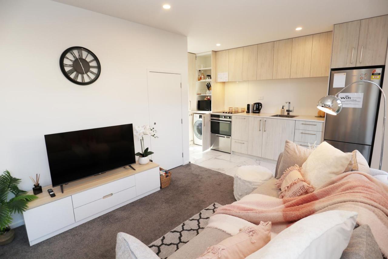 Home Sweet Home Christchurch Centre ภายนอก รูปภาพ